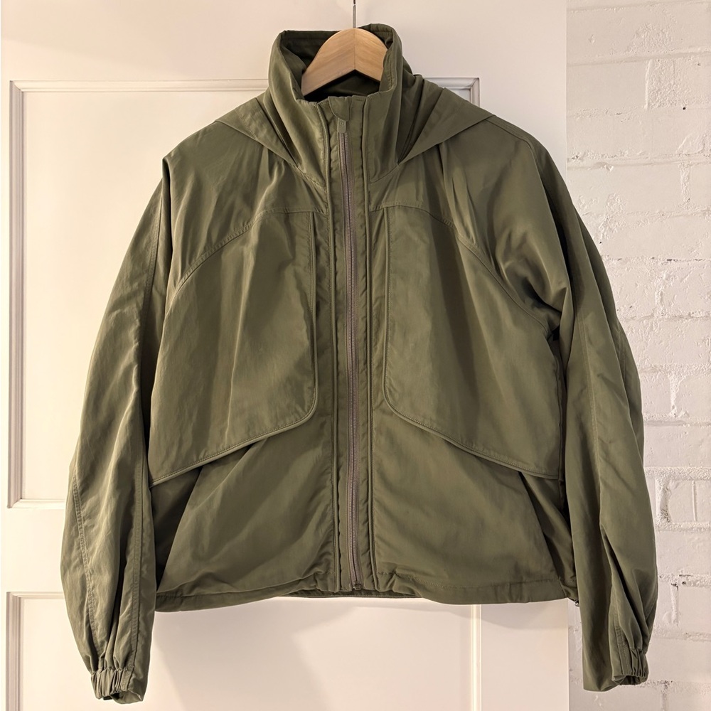 Lululemon Light Windbreaker Jacket - Green